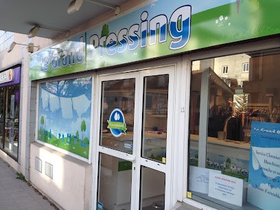 Le Grand Pressing, Blanchisserie à Garches