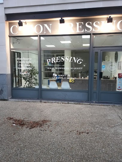 C mon pressing, Blanchisserie à Guyancourt