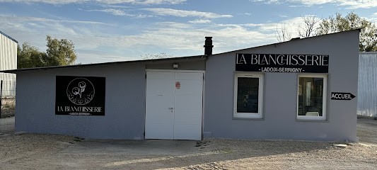 LA BLANCHISSERIE, Blanchisserie à Ladoix-Serrigny